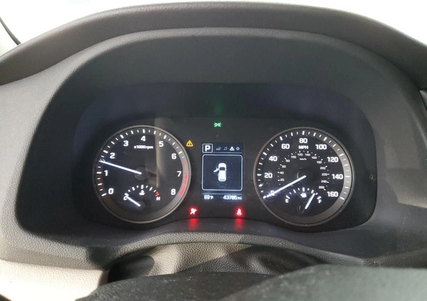 Hyundai Tucson cena 32000 przebieg: 70465, rok produkcji 2017 z Świdnik małe 79